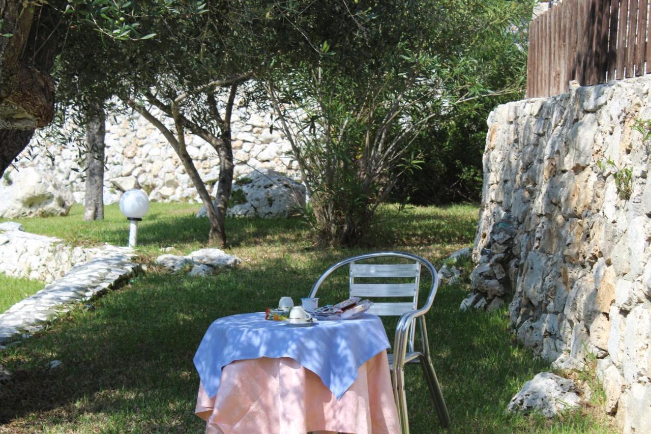 Amoru 3* Castro (Lecce)