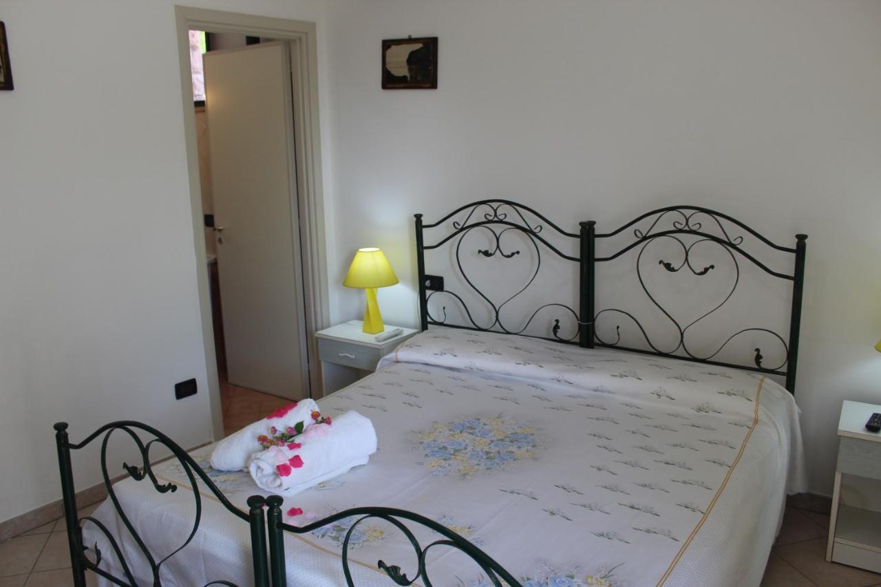 Amoru Bed & Breakfast 3*